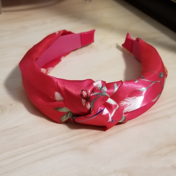 (Free add-on) Pair of Headbands Women Girls Teens - Picture 3 of 3